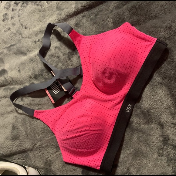 Sold ✔️🔴 🔴 🔴 - Picture 2 of 4